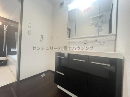 �_�ސ쌧������s����1���ڂ̐V�z��ˌ��Ă̐��ʑ�E���ʏ�