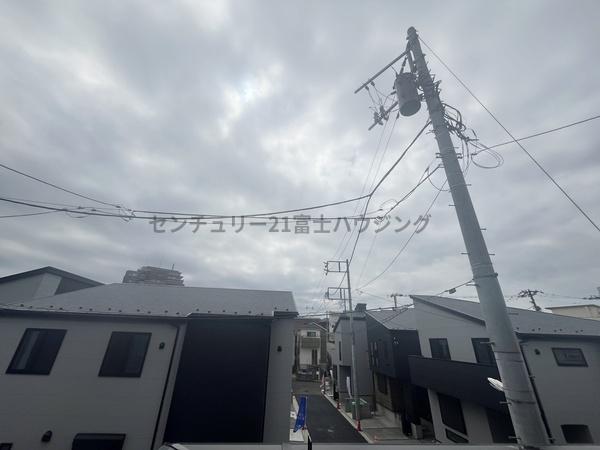 �_�ސ쌧������s����1���ڂ̐V�z��ˌ��Ă̏Z�˂���̒��]�ʐ^