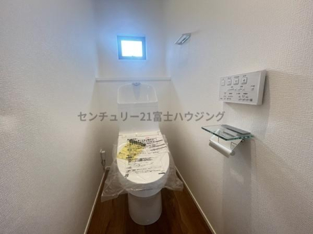 �_�ސ쌧������s����1���ڂ̐V�z��ˌ��Ẵg�C��