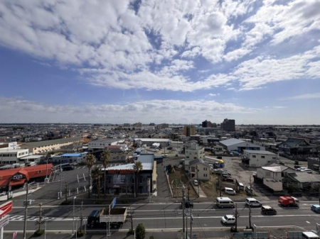 �_�ސ쌧������s���h�̒��Ã}���V�����̏Z�˂���̒��]�ʐ^