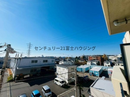 �_�ސ쌧����s���3���ڂ̒��Ã}���V�����̏Z�˂���̒��]�ʐ^