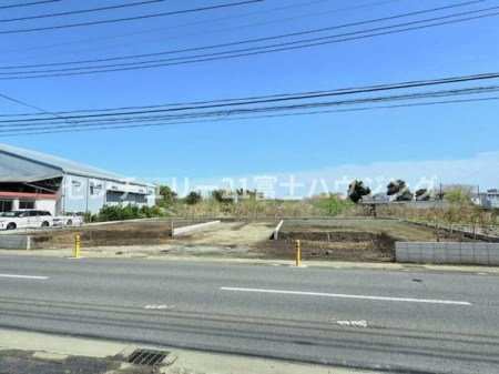 �_�ސ쌧����s�{���̓y�n�̑O�ʓ��H�܂ތ��n�ʐ^