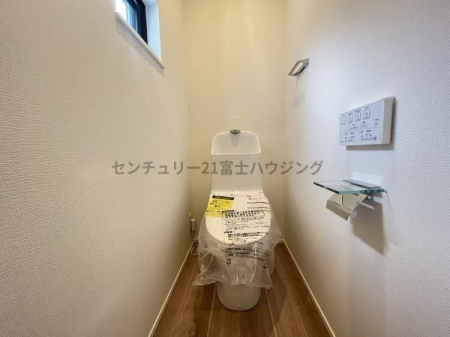 �_�ސ쌧������s����1���ڂ̐V�z��ˌ��Ẵg�C��
