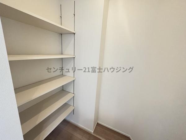�_�ސ쌧������s����1���ڂ̐V�z��ˌ��ẴL�b�`��