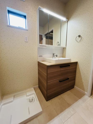 �_�ސ쌧������s������2���ڂ̐V�z��ˌ��Ă̐��ʑ�E���ʏ�