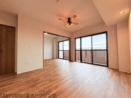 �_�ސ쌧������s���a�c2���ڂ̒��Ã}���V�����̃��r���O