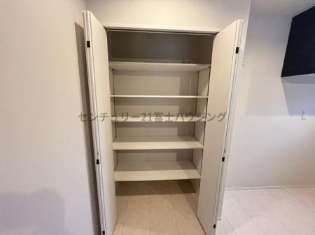 �_�ސ쌧������s���C�ݓ�3���ڂ̐V�z��ˌ��ẴL�b�`��