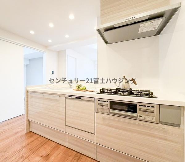 �_�ސ쌧����s�H��3���ڂ̒��Ã}���V�����̃L�b�`��