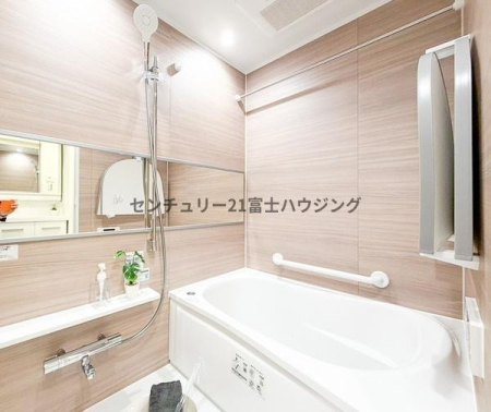 �_�ސ쌧����s�H��3���ڂ̒��Ã}���V�����̗���