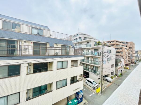 �_�ސ쌧���l�s���|��1���ڂ̒��Ã}���V�����̏Z�˂���̒��]�ʐ^