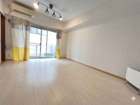 �_�ސ쌧��a�s���ߊԂ̒��Ã}���V�����̃��r���O