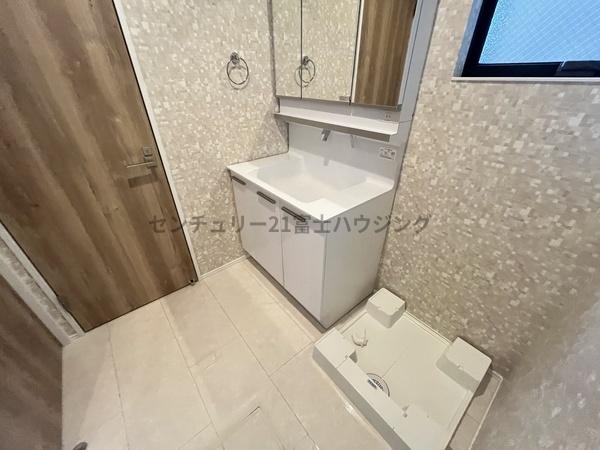 �_�ސ쌧������s���C�ݓ�3���ڂ̐V�z��ˌ��Ă̐��ʑ�E���ʏ�