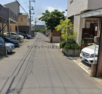 �_�ސ쌧������s���C�ݓ�3���ڂ̐V�z��ˌ��Ă̑O�ʓ��H�܂ތ��n�ʐ^