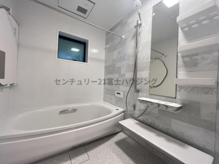 �_�ސ쌧������s���C�ݓ�3���ڂ̐V�z��ˌ��Ă̗���