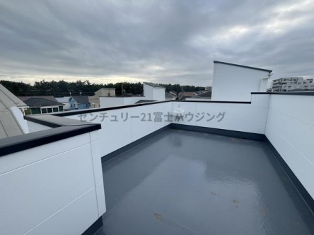 �_�ސ쌧������s���C�ݓ�3���ڂ̐V�z��ˌ��Ẵo���R�j�[