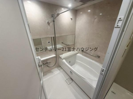 �_�ސ쌧����s�Ó��4���ڂ̒��Ã}���V�����̗���