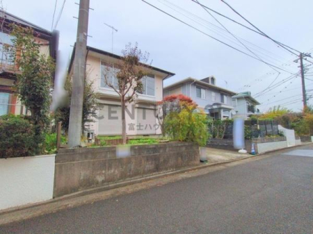 �_�ސ쌧������s�������̐V�z��ˌ��Ă̑O�ʓ��H�܂ތ��n�ʐ^