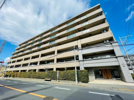 神奈川県鎌倉市大船5丁目の中古マンションの現地外観写真