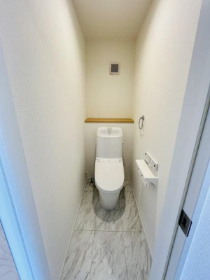 �_�ސ쌧������s�l�{��̐V�z��ˌ��Ẵg�C��