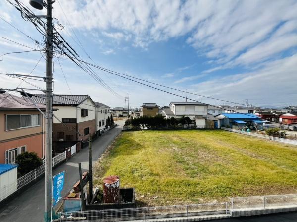 �_�ސ쌧������s�����̐V�z��ˌ��Ă̏Z�˂���̒��]�ʐ^