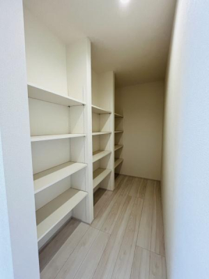 �_�ސ쌧������s�����̐V�z��ˌ��Ă̎��[