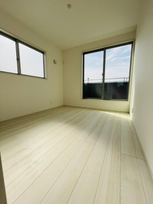 �_�ސ쌧������s�����̐V�z��ˌ��Ă̗m��