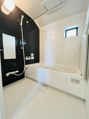 �_�ސ쌧������s�l�{��̐V�z��ˌ��Ă̗���