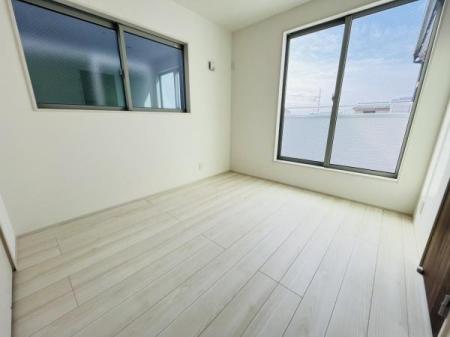 �_�ސ쌧������s�����̐V�z��ˌ��Ă̗m��