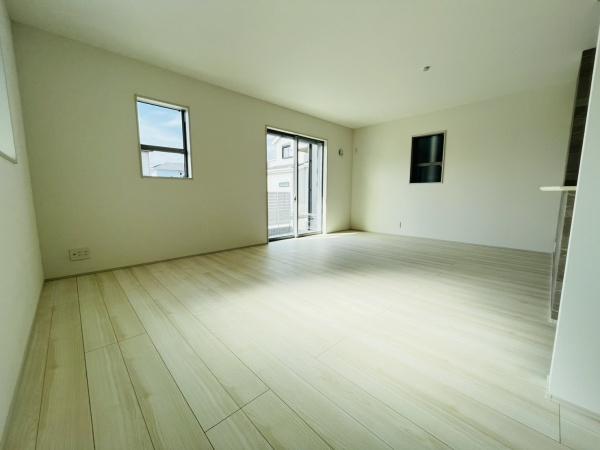 �_�ސ쌧������s�����̐V�z��ˌ��Ẵ��r���O