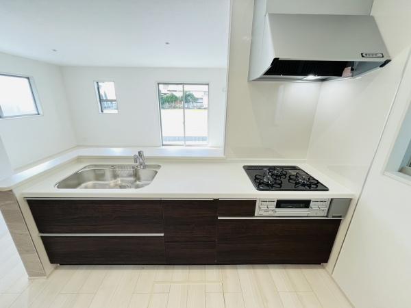 �_�ސ쌧������s�����̐V�z��ˌ��ẴL�b�`��