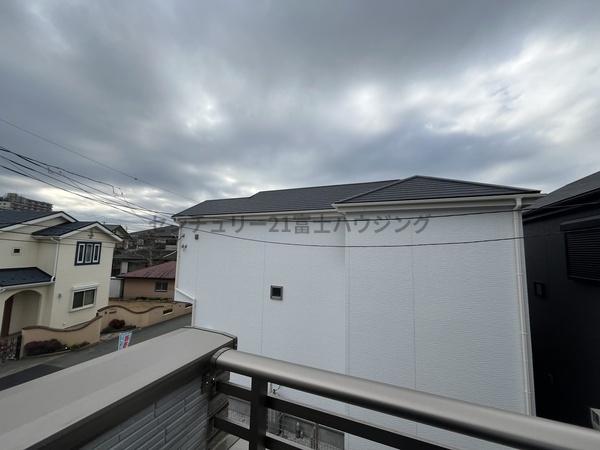 �_�ސ쌧������s���h�̐V�z��ˌ��Ă̏Z�˂���̒��]�ʐ^