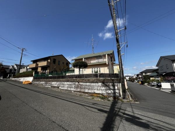 �_�ސ쌧������s��̓y�n�̑O�ʓ��H�܂ތ��n�ʐ^