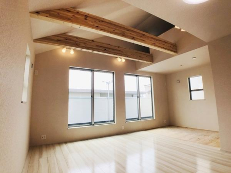 �_�ސ쌧������s�l�V���̒��È�ˌ��Ẵ��r���O