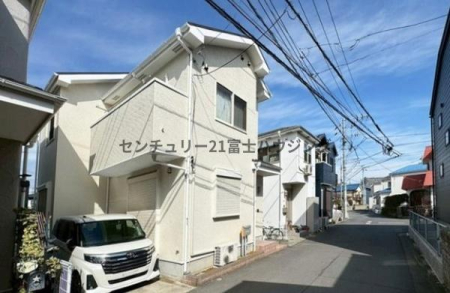 �_�ސ쌧������s���v�ۂ̒��È�ˌ��Ă̑O�ʓ��H�܂ތ��n�ʐ^