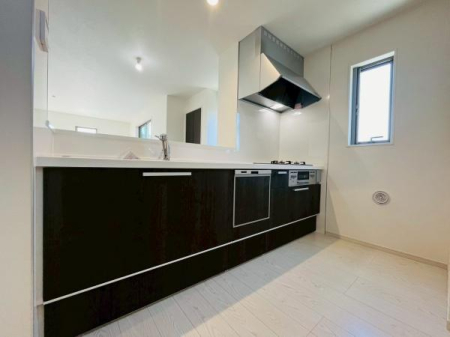 �_�ސ쌧����s�А�1���ڂ̐V�z��ˌ��ẴL�b�`��