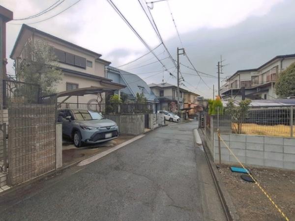 �_�ސ쌧����s�����̓y�n�̑O�ʓ��H�܂ތ��n�ʐ^