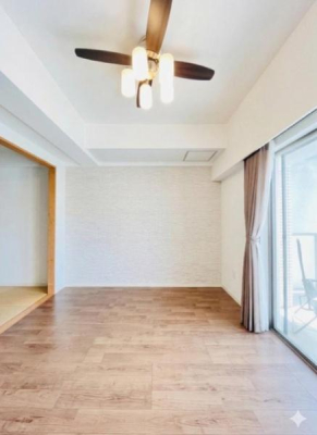 �_�ސ쌧������s���h�̒��Ã}���V�����̃��r���O