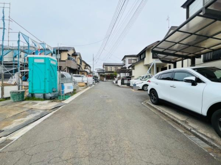 �_�ސ쌧����s�P�s��2���ڂ̐V�z��ˌ��Ă̑O�ʓ��H�܂ތ��n�ʐ^