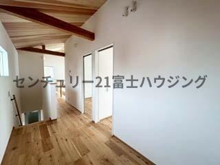 �_�ސ쌧����s�ғ�5���ڂ̐V�z��ˌ��Ẵ��r���O