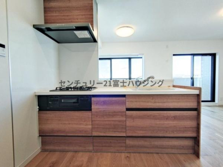 �_�ސ쌧����s�Ó��4���ڂ̒��Ã}���V�����̃L�b�`��