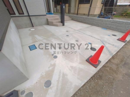 �_�ސ쌧����s�ғ�1���ڂ̐V�z��ˌ��Ă̒��ԏ�