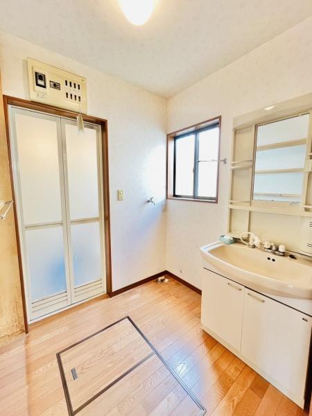 �_�ސ쌧����s����������2���ڂ̒��È�ˌ��Ă̐��ʑ�E���ʏ�