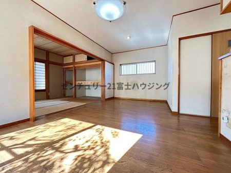 �_�ސ쌧������s���l���̒��È�ˌ��Ẵ��r���O