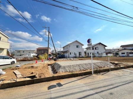 �_�ސ쌧����s�����k2���ڂ̐V�z��ˌ��Ă̑O�ʓ��H�܂ތ��n�ʐ^