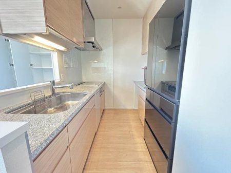 �����s�]���擌�_1���ڂ̒��Ã}���V�����̃L�b�`��