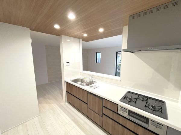 �_�ސ쌧������s���Z���̐V�z��ˌ��ẴL�b�`��