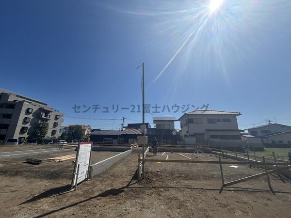 �_�ސ쌧������s���v�ۂ̐V�z��ˌ��Ẳ摜