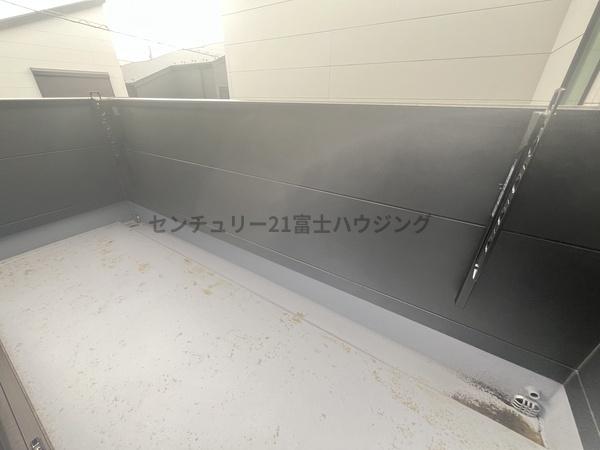 �_�ސ쌧������s����1���ڂ̐V�z��ˌ��Ẵo���R�j�[