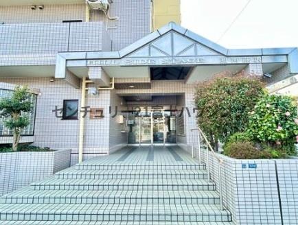 �_�ސ쌧����s�P�s��2���ڂ̒��Ã}���V�����̃G���g�����X