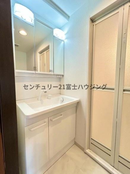 �_�ސ쌧����s�P�s��2���ڂ̒��Ã}���V�����̐��ʑ�E���ʏ�